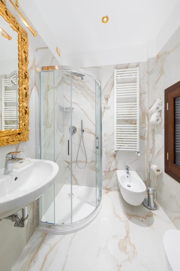La Veneziana Boutique Rooms 2 Exterior photo